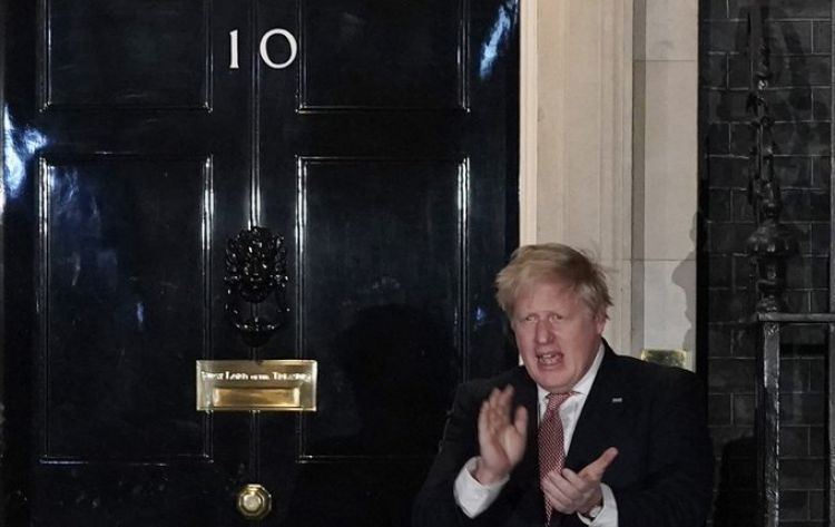 Boris Johnson llama a Trump de ex presidente
