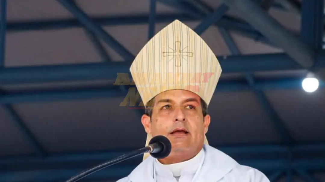 Obispo fustiga vida “principesca” de legisladores mientras el pueblo sufre y pierde calidad de vida