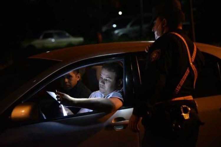 Policía recuerda que sigue vigente restricción de circular desde la 00:00