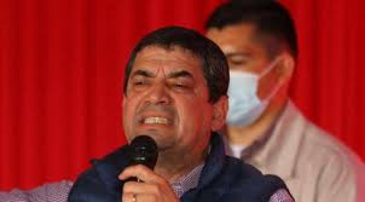Abuchean a Hugo Velázquez tras subir al escenario en un festival en San Ignacio