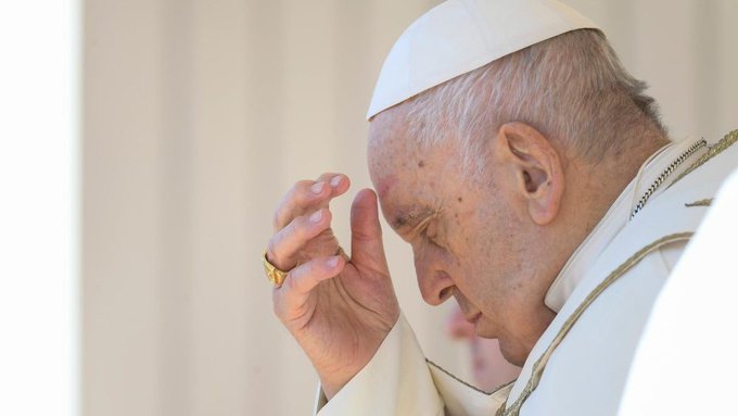 Papa denunció que la guerra «solo beneficia» a intereses disfrazados «de nobles intenciones»
