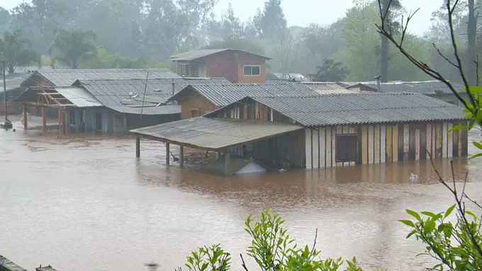 Llega a 21 los muertos en Rio Grande do Sul por las lluvias del ciclón