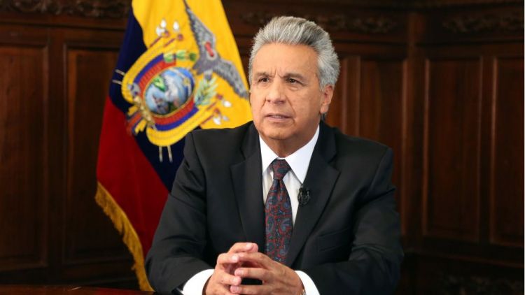Presidente de Ecuador reduce en 50% su salario y de su gabinete por el coronavirus