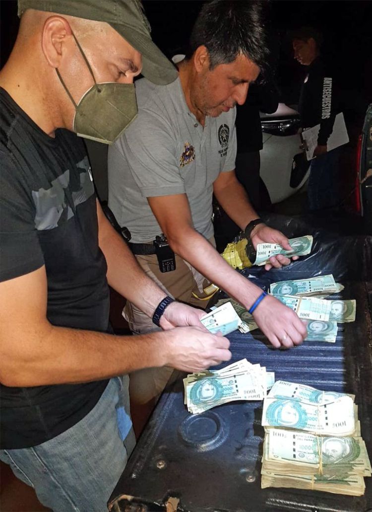 Continúa la búsqueda del segundo implicado en el secuestro y ejecución del colono y sus peones