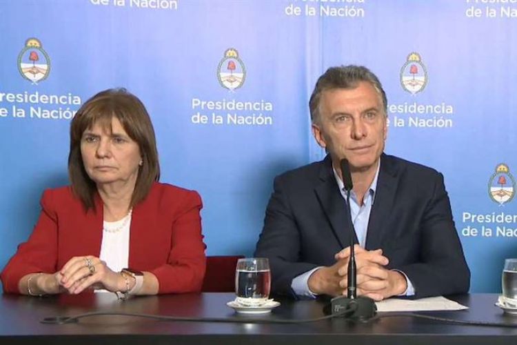 Imputan a Mauricio Macri y a dos de sus exministros por el envío de armas a Bolivia