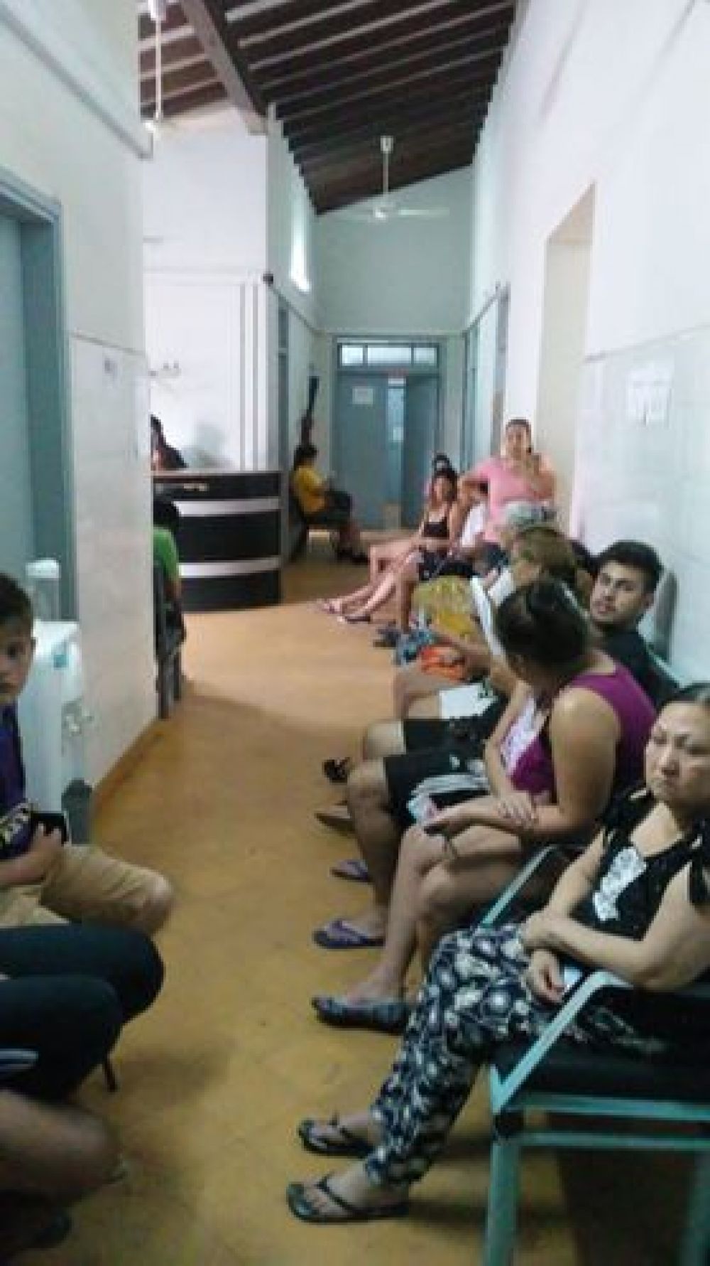 IPS San Antonio: Urgencias, con un solo médico y pacientes esperan horas