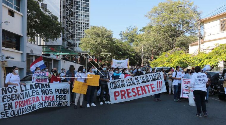 Trabajadores de Salud reclaman salarios atrasados y piden contratos permanentes