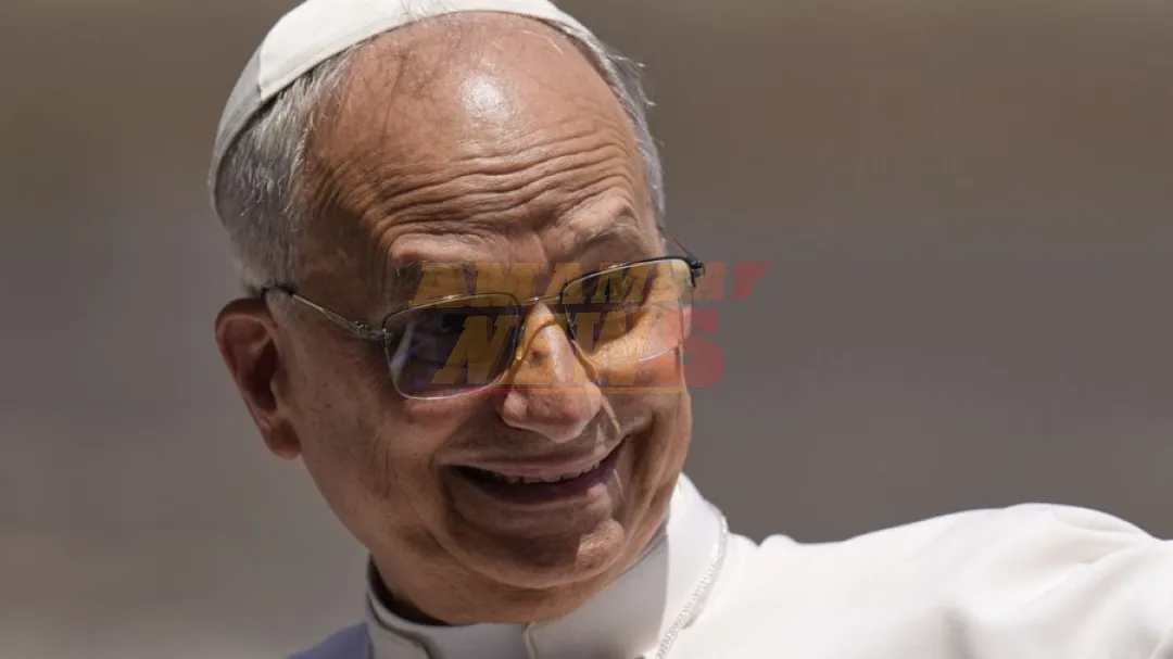 León XIV actualiza su documento de identidad peruano en el Vaticano