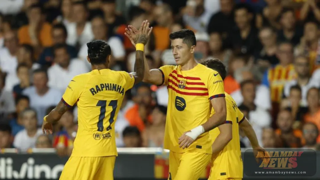 Robert Lewandowski hace del Valencia su víctima favorita