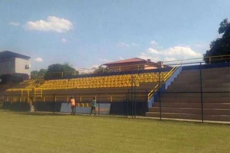 La División Intermedia en punto muerto en cuanto al protocolo para volver a jugar