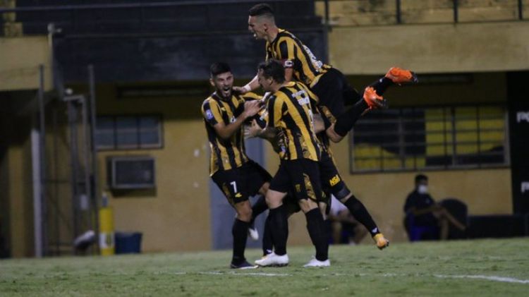 Guaraní presenta la lista copera con más de 30 canteranos