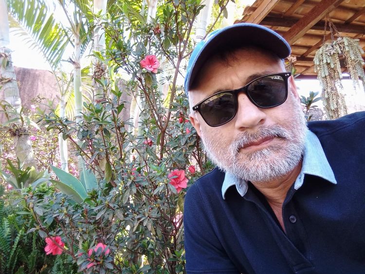Holgazán pedrojuanino reconoce que fue mantenido por una beata en la década de los años 90