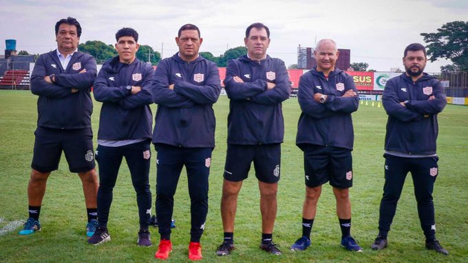 Enroque de técnicos en la Intermedia