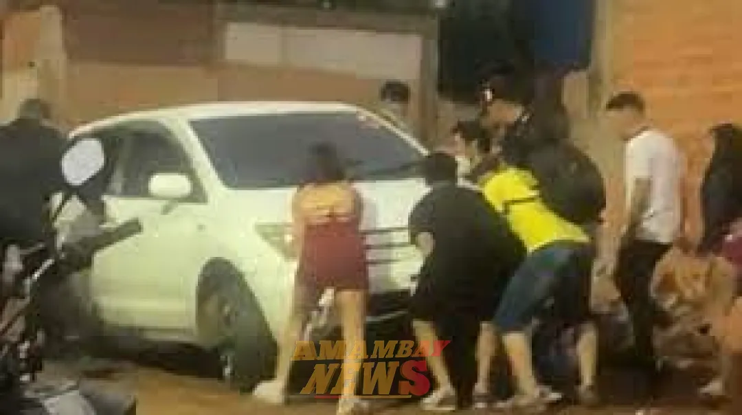 Arrollaron a un par de mujeres mientras peleaban a la salida de una fiesta en CDE