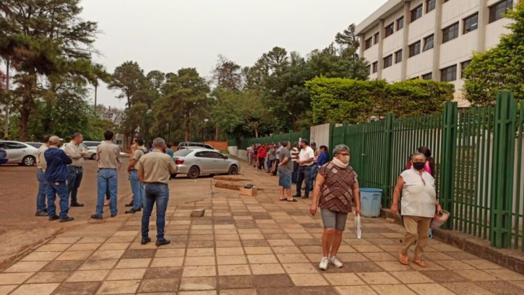 En la ANDE rechazan nombramientos directos en desmedro de contratados