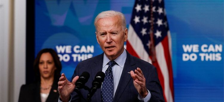 EEUU alcanza el objetivo de vacunación de Biden contra el coronavirus, casi un mes tarde