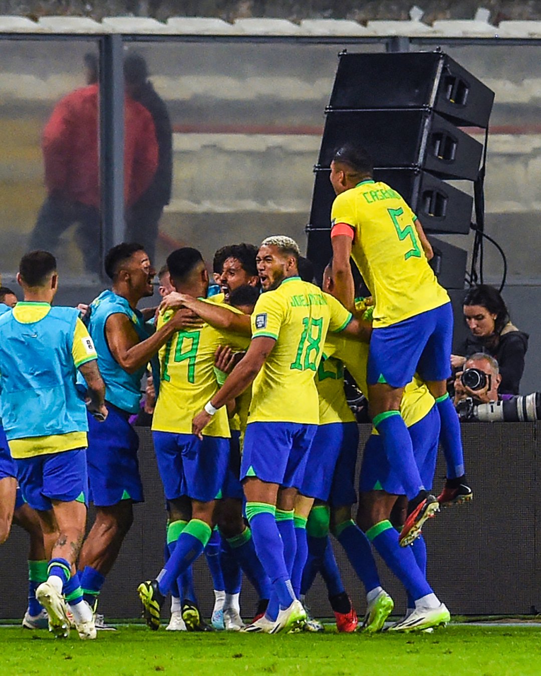 Brasil y Argentina, con puntaje perfecto; Paraguay recibió un golpe más