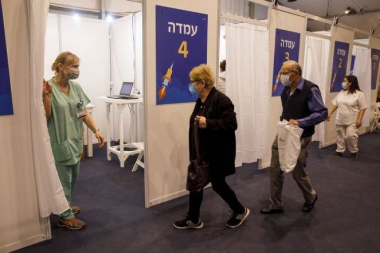 Israel ya vacunó al 90% de su población mayor de 60 años y cayeron las hospitalizaciones de esa franja etaria