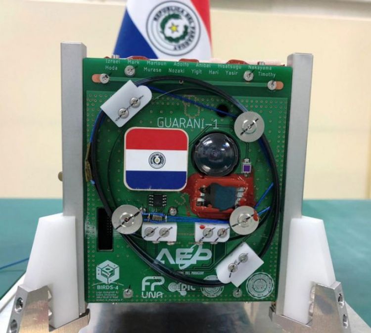 Se presentó en Japón primer satélite que representará a Paraguay en el espacio