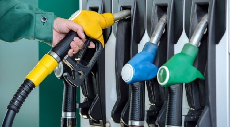 Precio del combustible tendría otro incremento a fin de mes