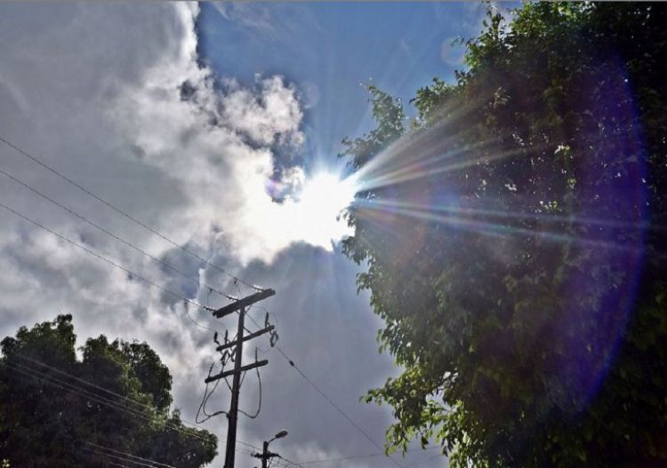 Temperaturas en ascenso y chaparrones desde mañana en la tarde
