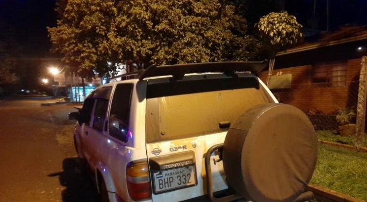 Hallan camioneta utilizada por pareja que tiene a niñas alemanas