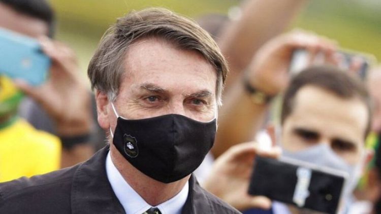 Bolsonaro dice que podría desplegar el ejército en Brasil
