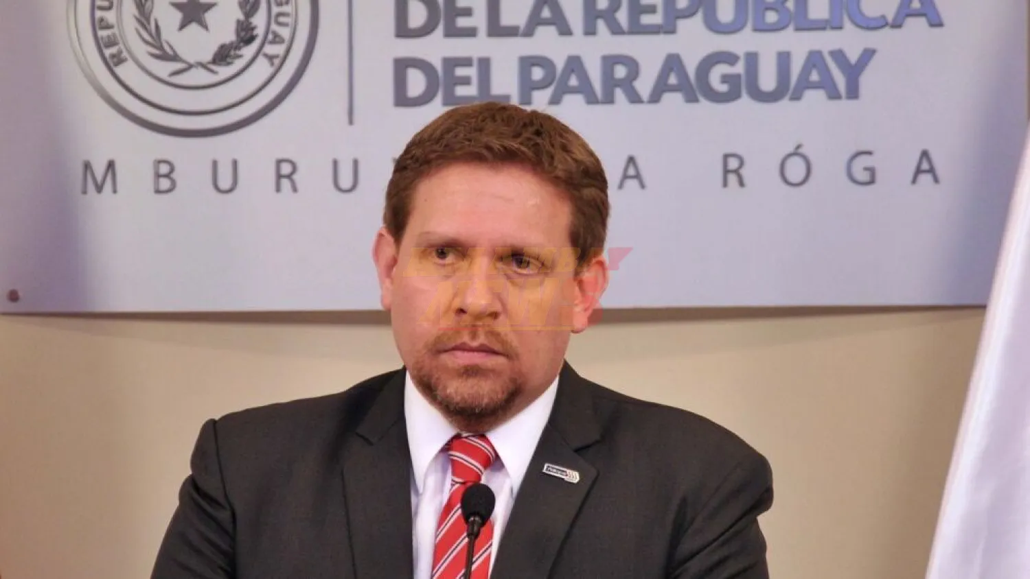 Eddie Jara gastó casi G. 2.000 millones más de sus ingresos, según Contraloría