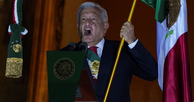Parlamentarios peruanos instan a declarar "persona non grata" a López Obrador