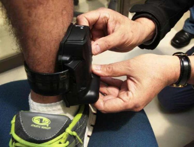 Anuncian tobilleras para imputados por violencia familiar