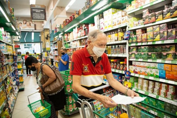 70 % de los precios de los productos de la canasta básica aumentaron
