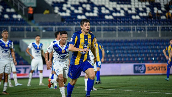 Rodrigo Rojas apunta a "seguir creciendo en el Apertura"