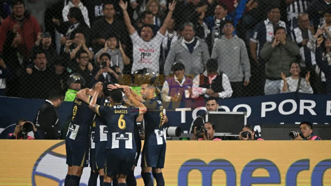 Alianza Lima cerca de cuartos al vencer a la Católica de Quito