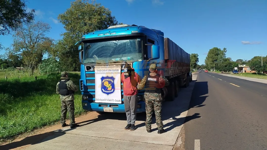 Camión con doble fondo llevaba casi cuatro toneladas de marihuana rumbo al Brasil