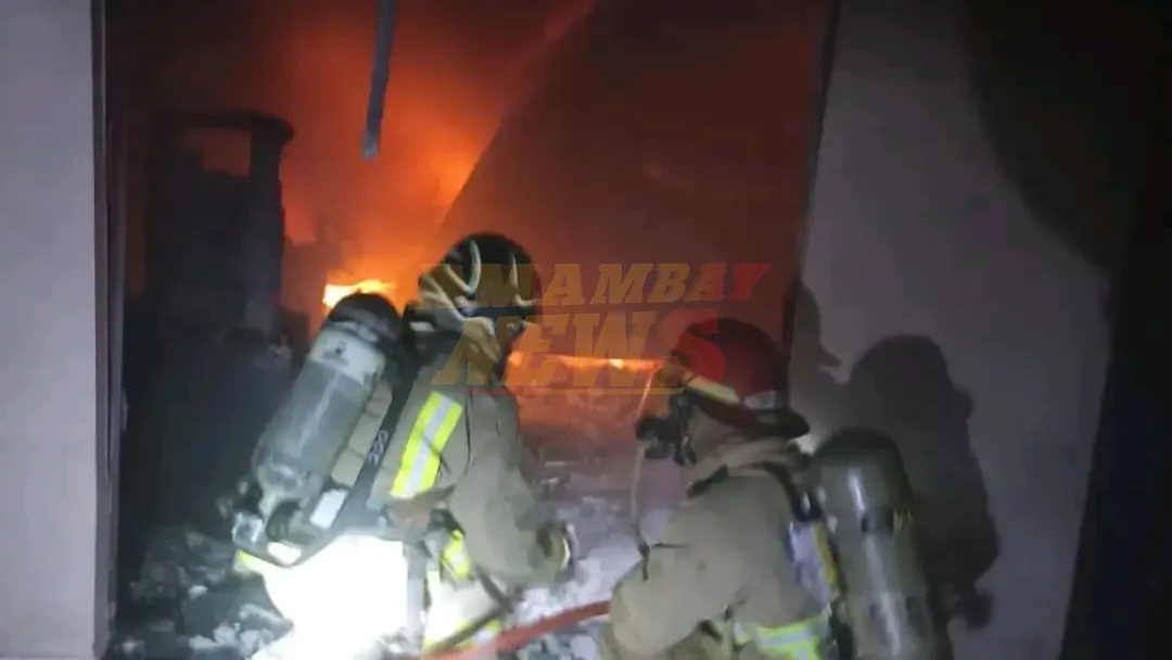 Incendio deja millonarios daños materiales a casa comercial en Concepción