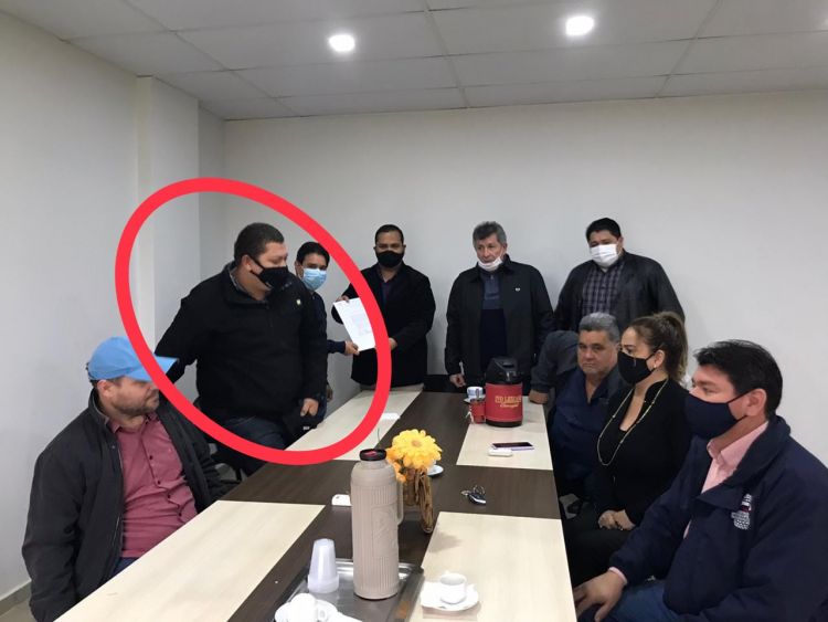 Juancho Acosta se reunió con los 7 concejales para acelerar destitución de José Carlos Acevedo