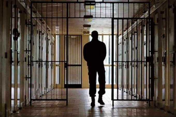 Investigan a funcionarios del Ministerio de Justicia por casos de extorsión