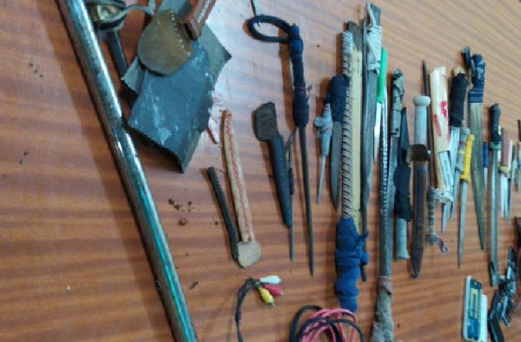 Incautan armas blancas durante requisa en penal de San Pedro