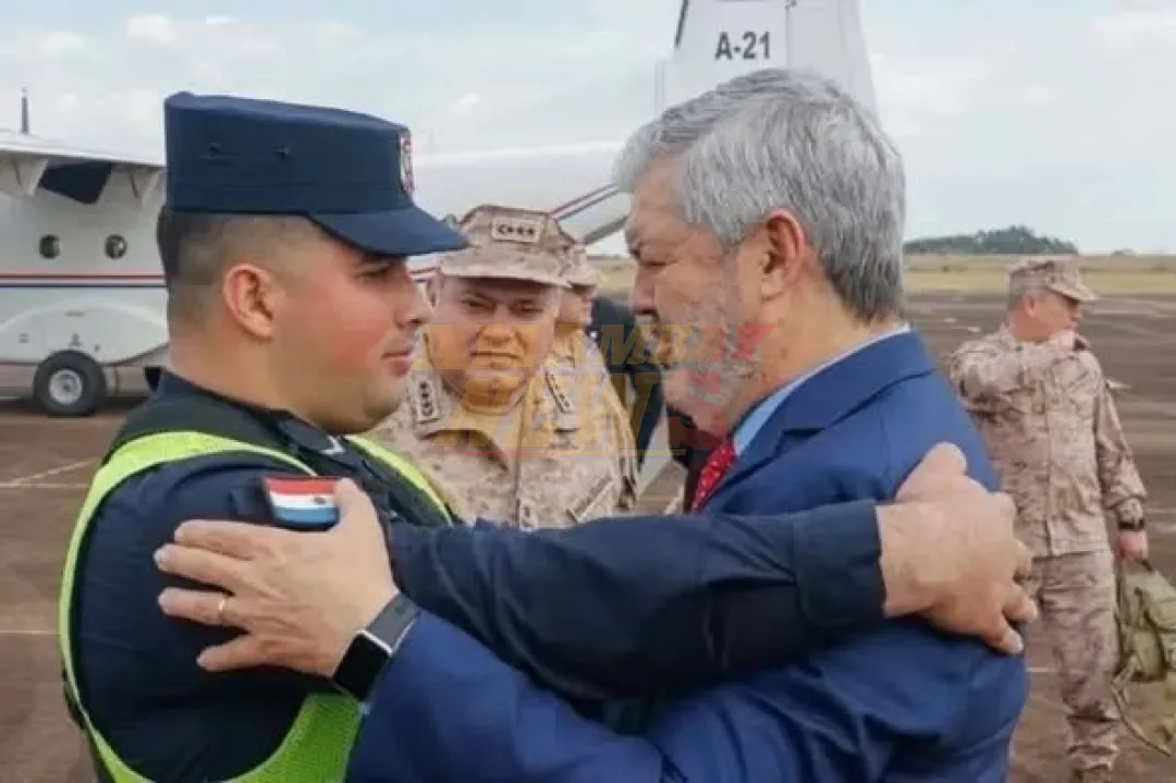 Ministro del Interior reconoce a policía que abatió a delincuente “wifi”