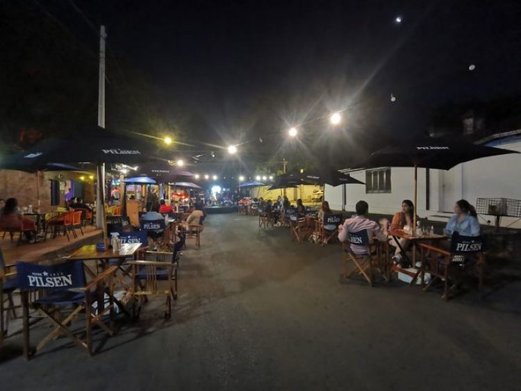 Bares al aire libre: hablan de excelentes resultados, pese a los inadaptados