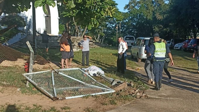 Maestra muere atropellada por un transporte escolar en Mariano Roque Alonso