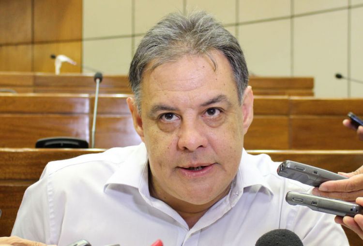 Senador Richer: "Ya se habla de libelo acusatorio"