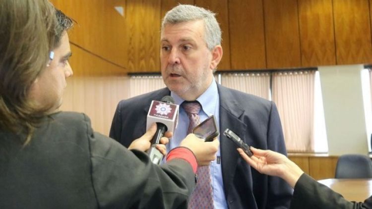 Plantean modificar Ley del FONACIDE y destinar más fondos a becas y otras ayudas