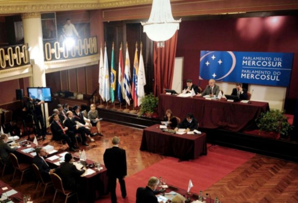 PGN: Diputados aplican recorte de G. 4.695 millones al Parlasur