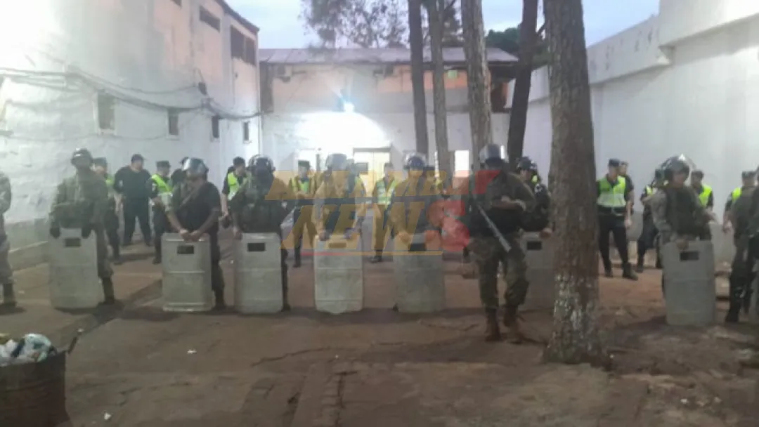 En cárcel de CDE requisan pabellón del PCC tras riña y muerte de recluso