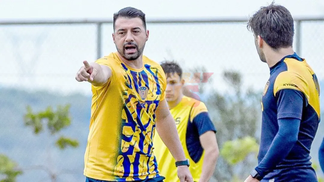Julio César Cáceres eligió respetar su contrato con Luqueño