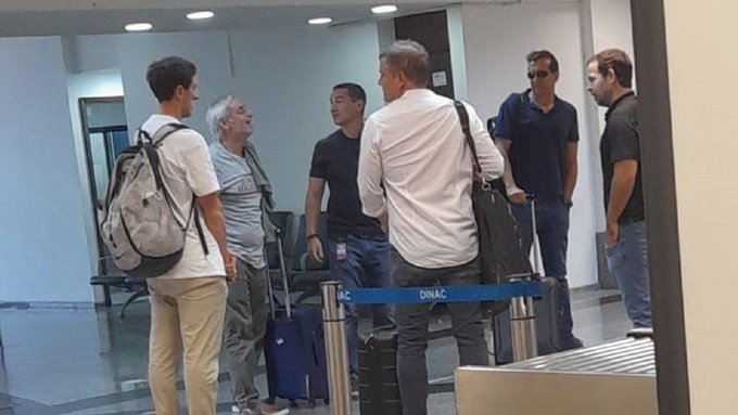 Diego Aguirre ya se encuentra en el país