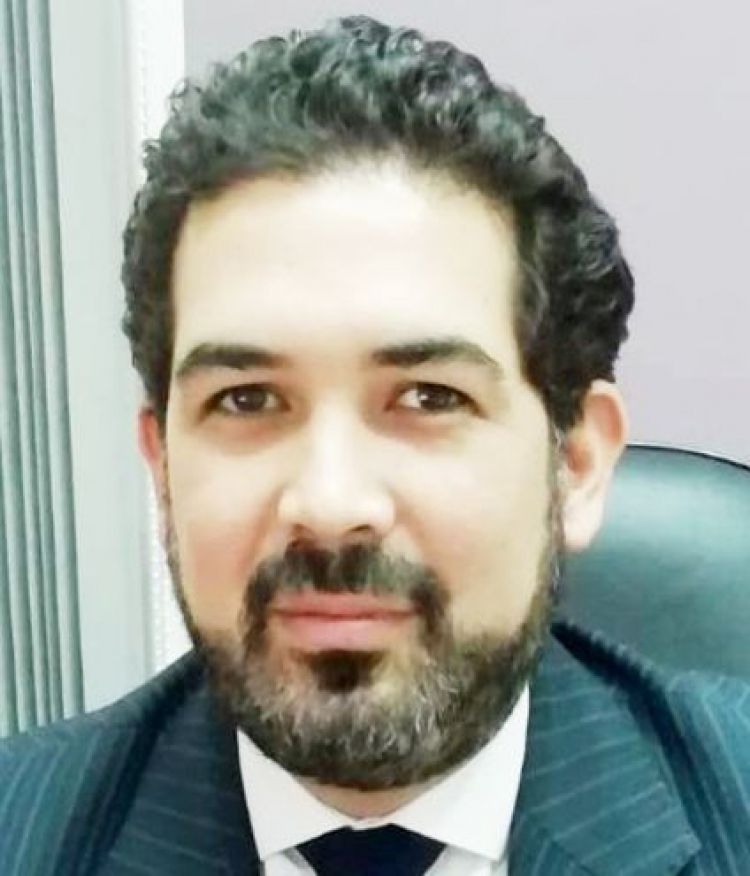 Renuncia responsable de contrataciones de Salud tras escándalo de camas en depósito