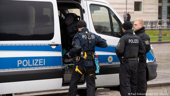 Detienen en Alemania a ultraderechistas sospechosos de planear ataque contra el Parlamento