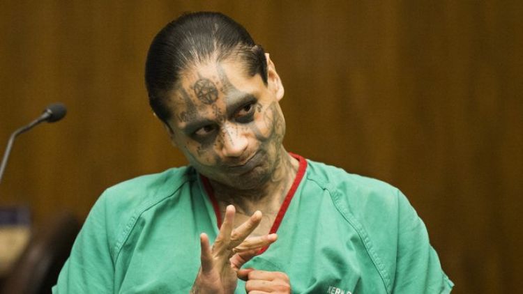 Informes sobre el caso del asesino satanista que decapitó a su compañero de celda